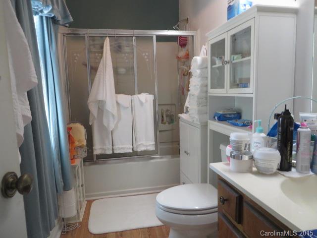 Olde Whitehall - Residential