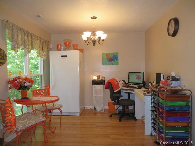 Olde Whitehall - Residential