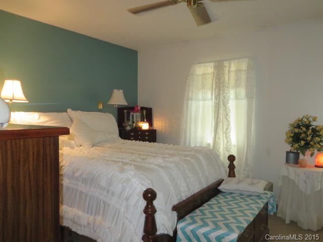 Olde Whitehall - Residential