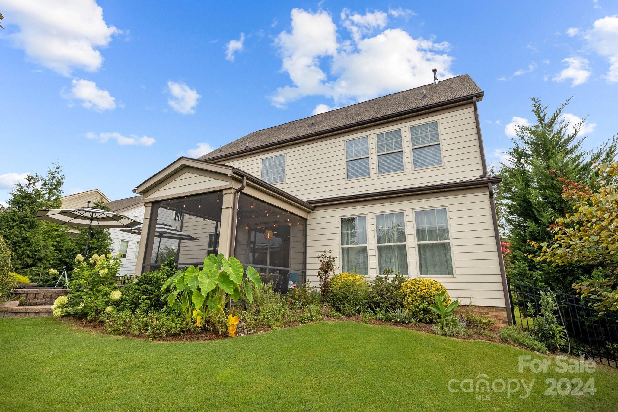 The Palisades - Residential