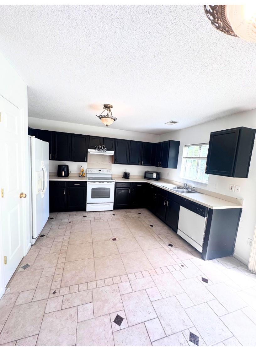 8082 Long Shadow Lane
