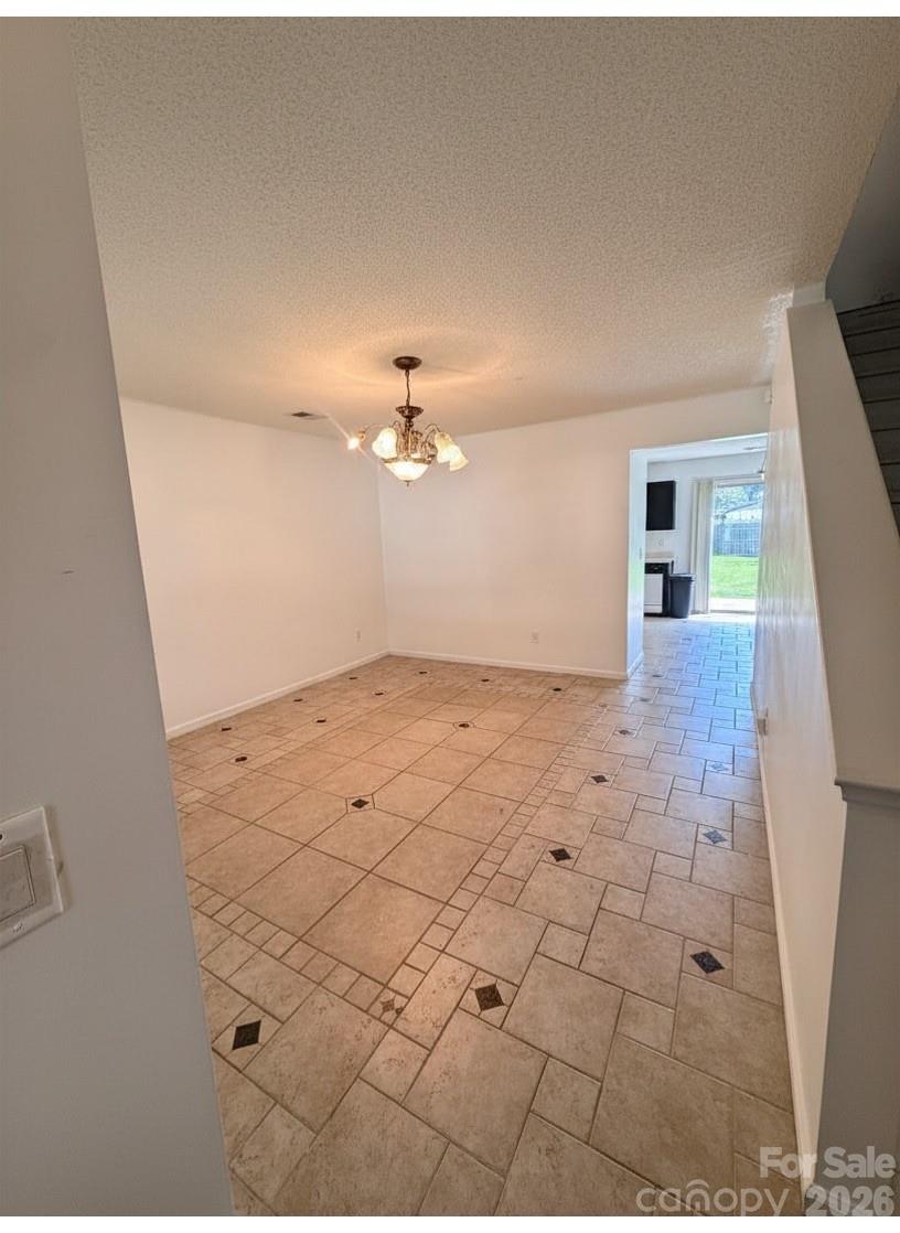 8082 Long Shadow Lane