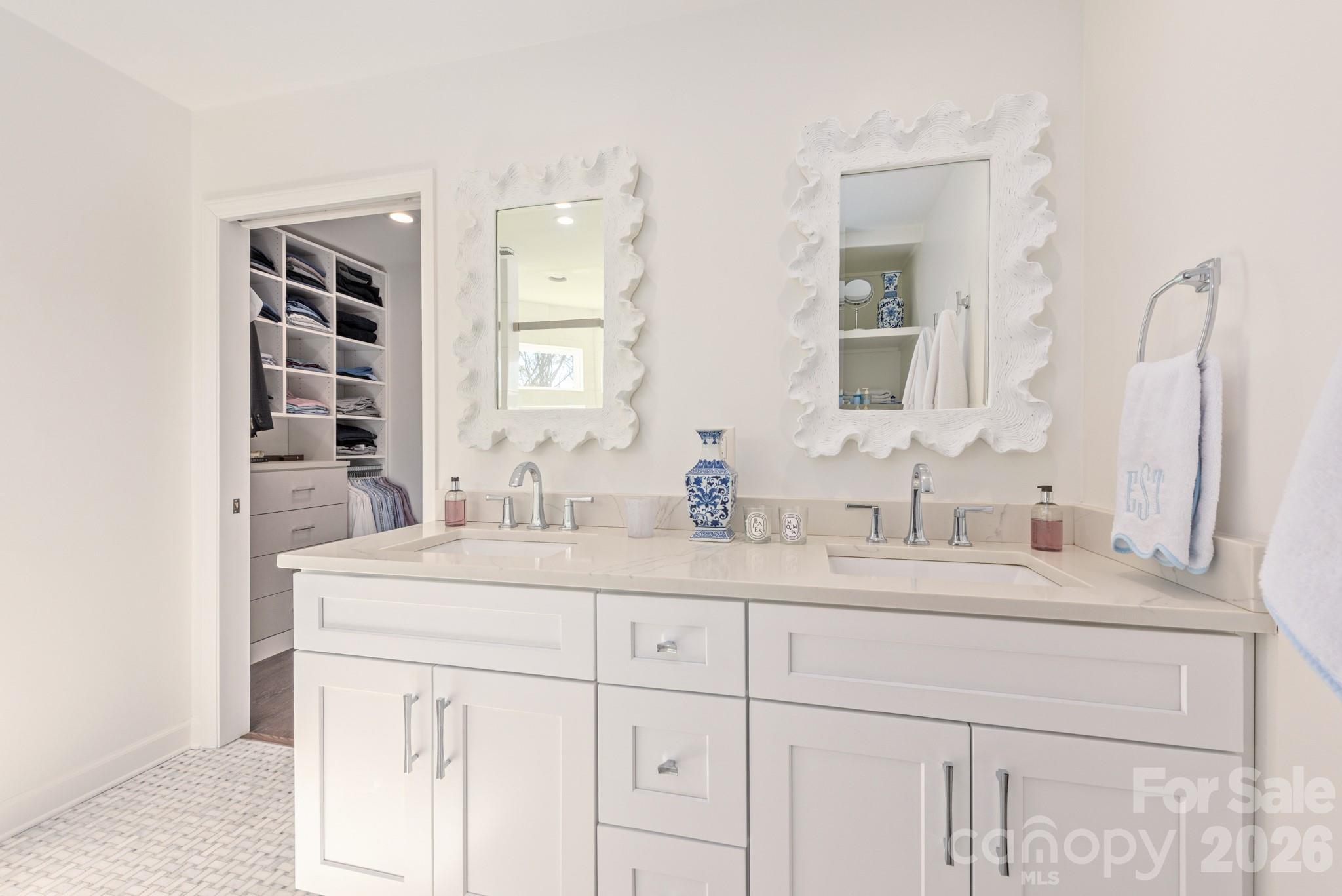 Charlestowne Manor - Residential