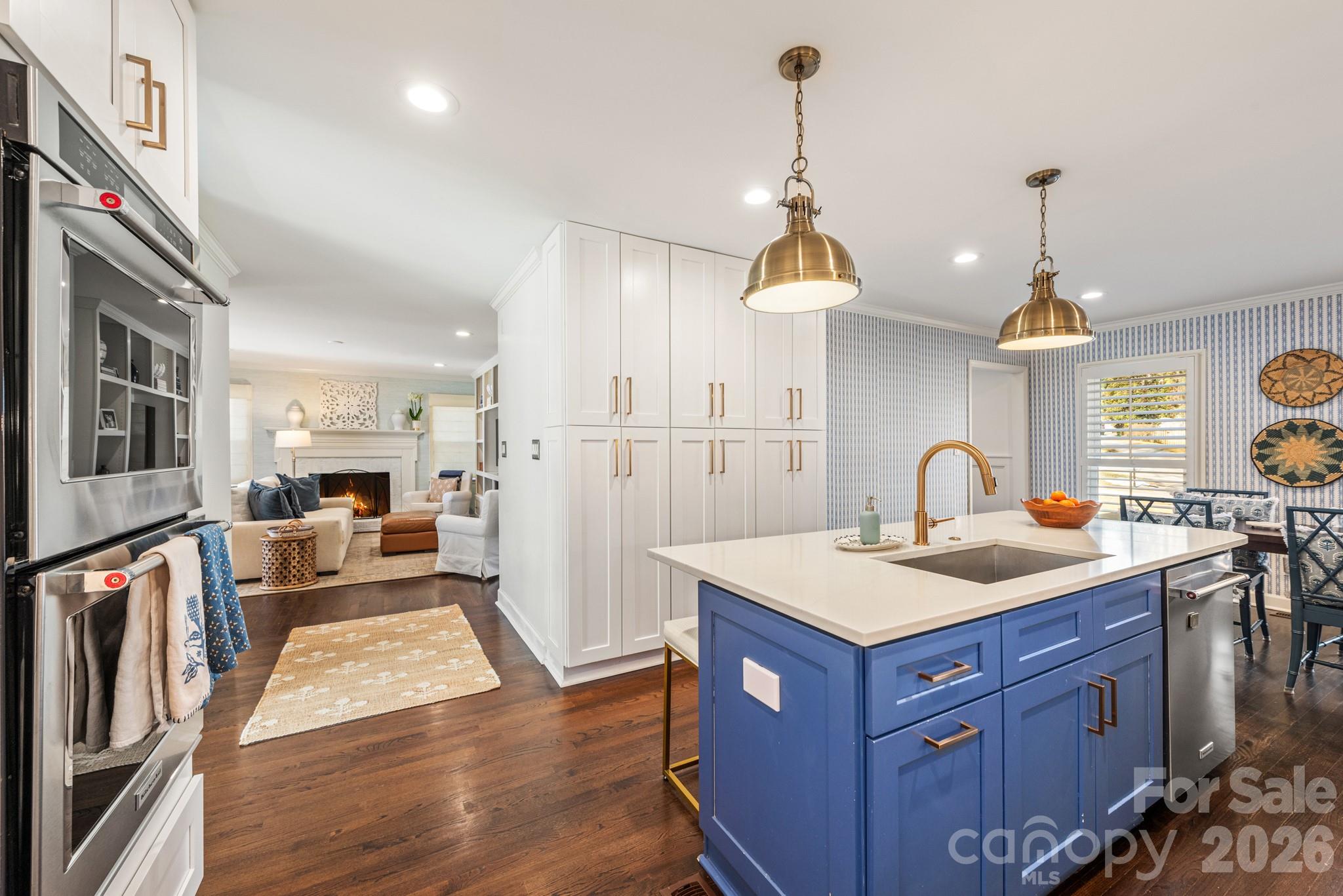 Charlestowne Manor - Residential