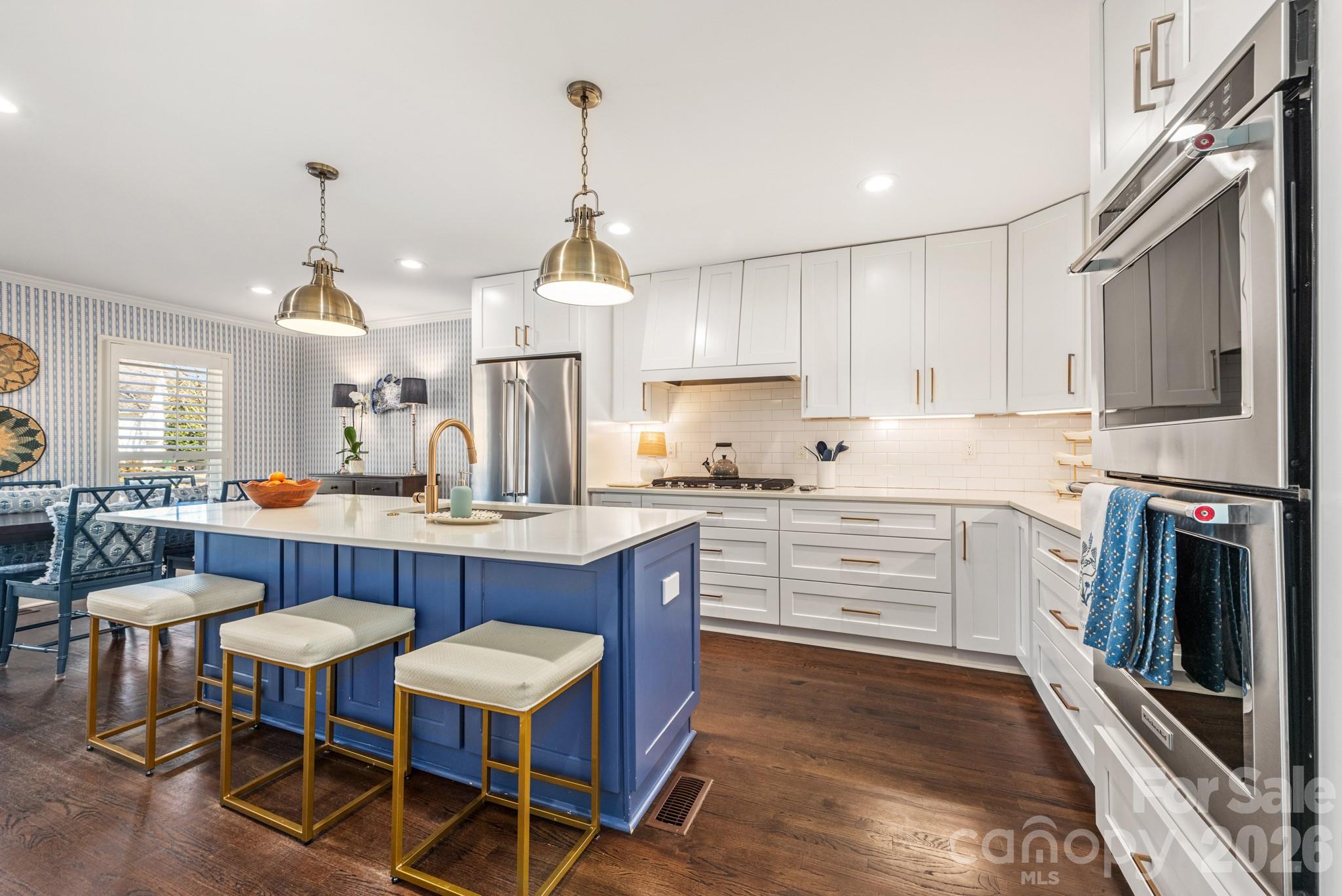 Charlestowne Manor - Residential