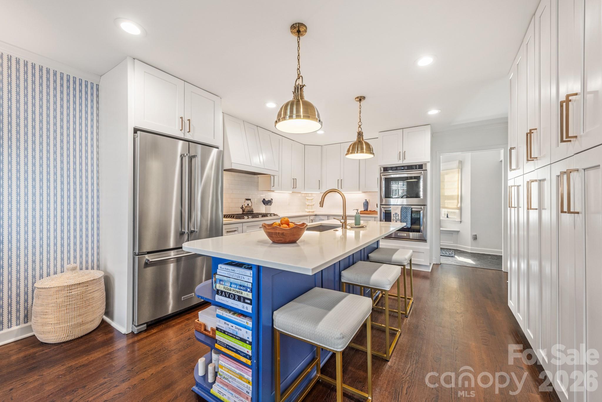 Charlestowne Manor - Residential