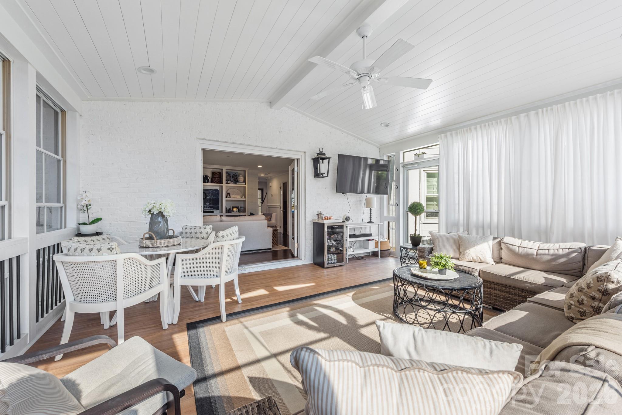 Charlestowne Manor - Residential