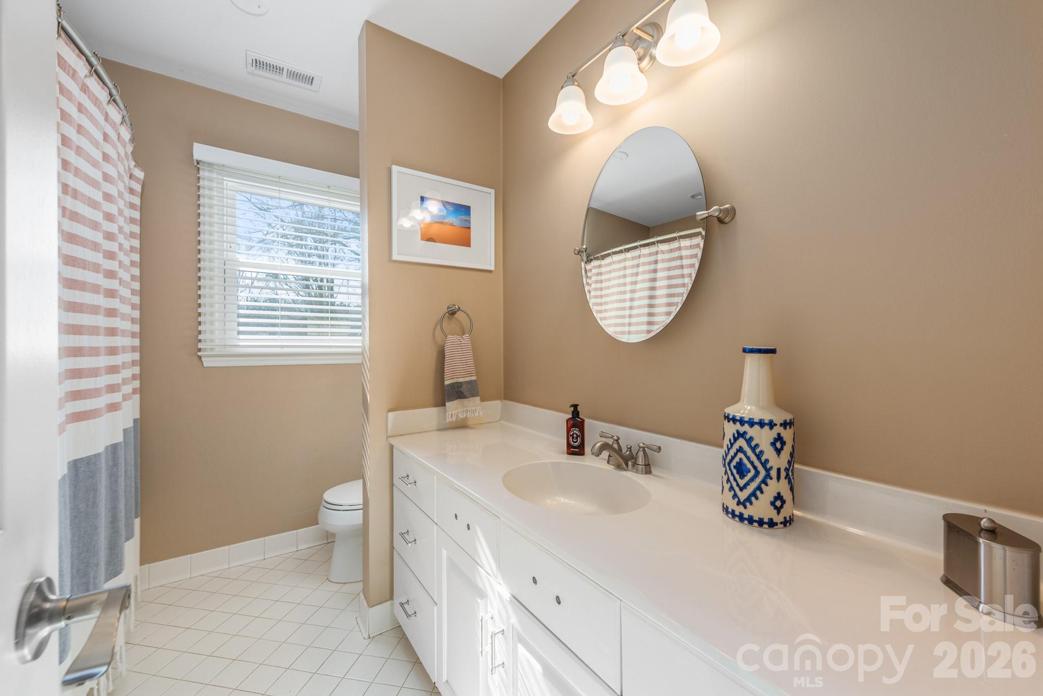 Charlestowne Manor - Residential