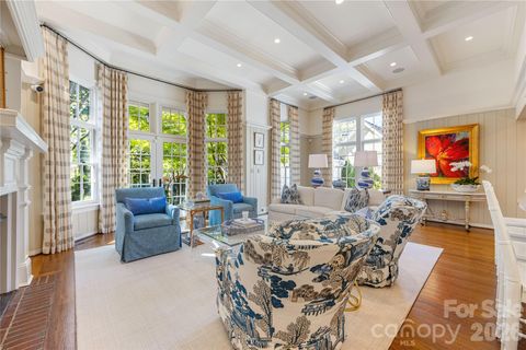 2611 Forest Drive Charlotte NC 28211