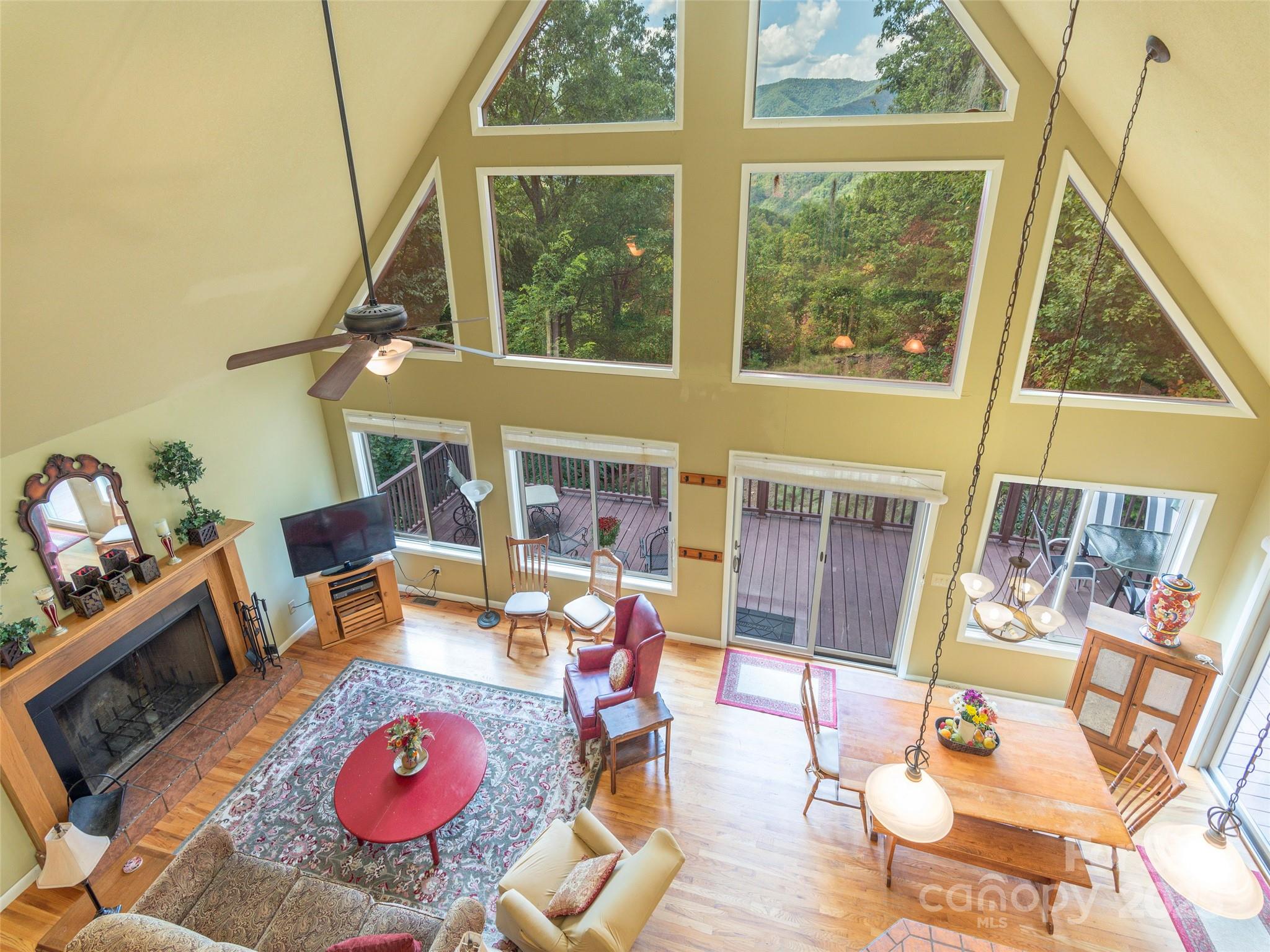 1159 Mount Chalet Road