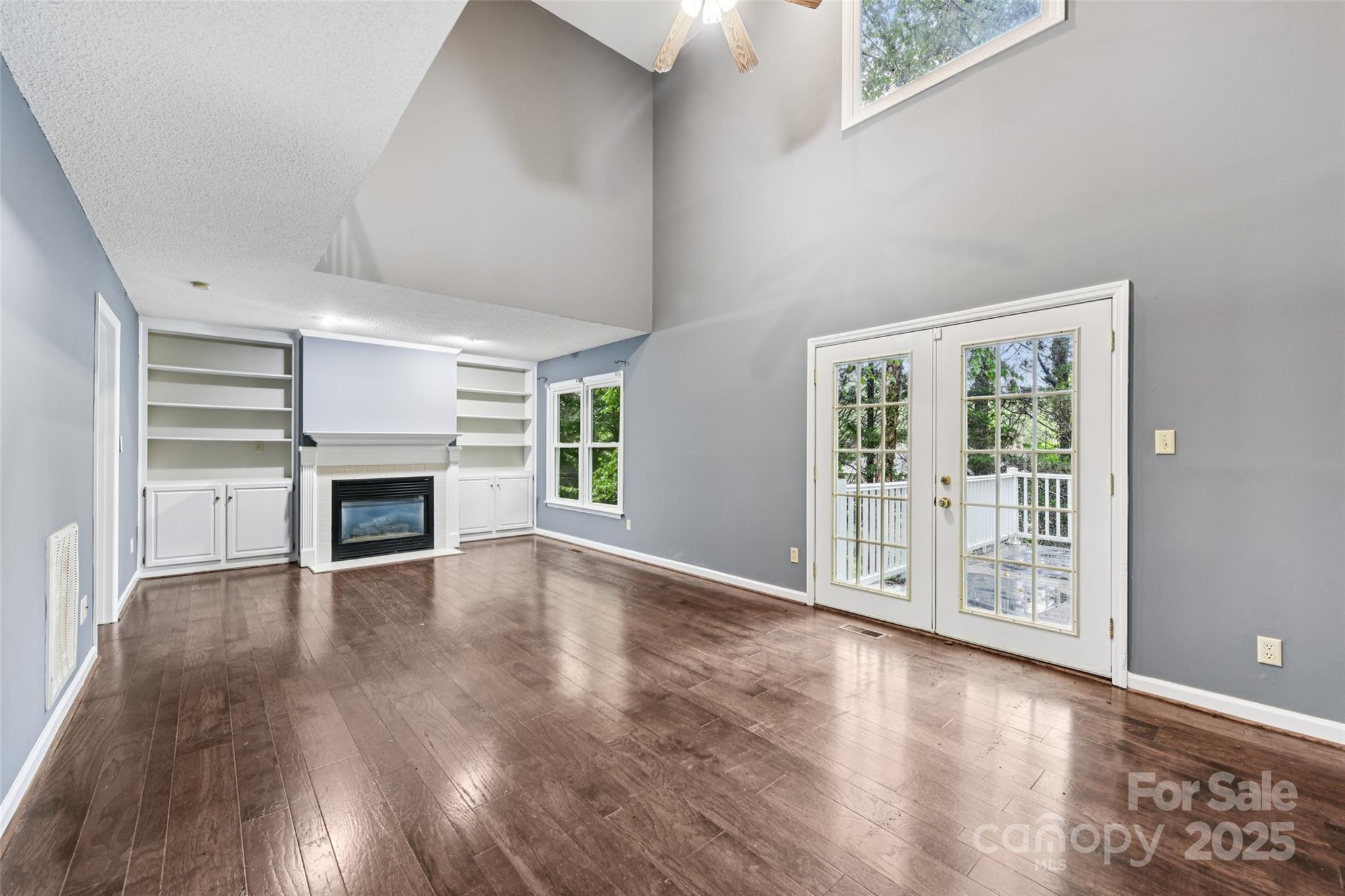 22 31st Avenue Court NE