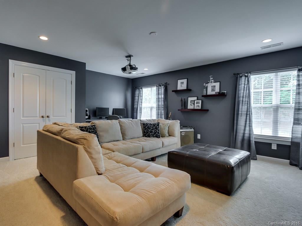 Wesley Oaks - Residential