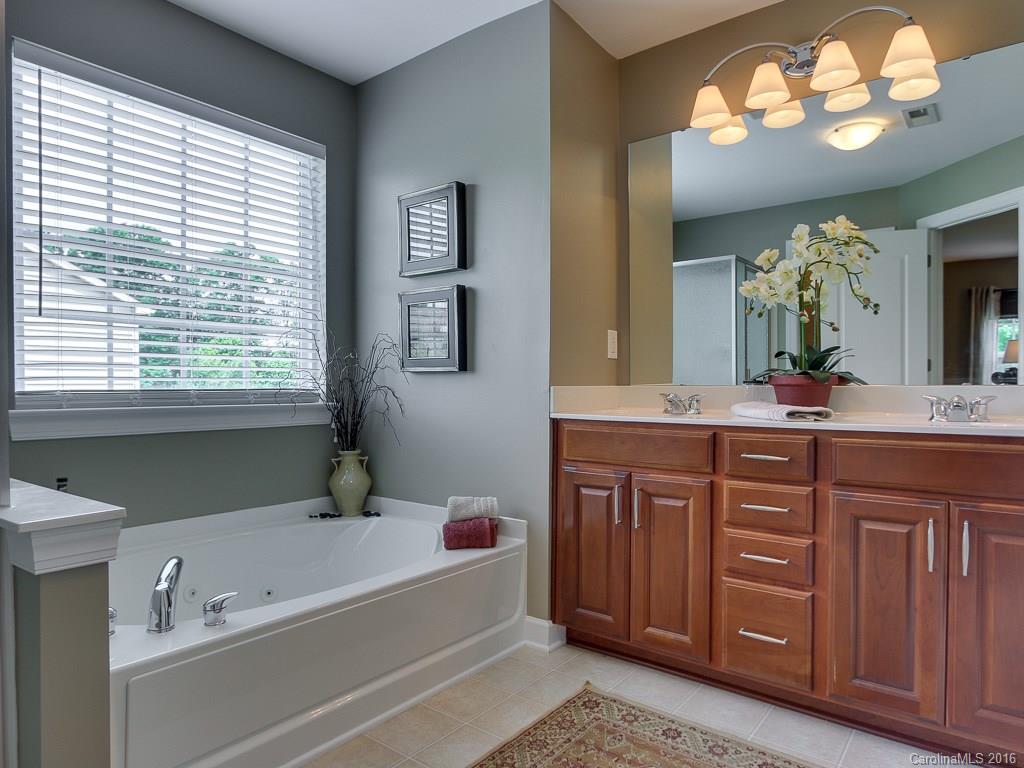 Wesley Oaks - Residential