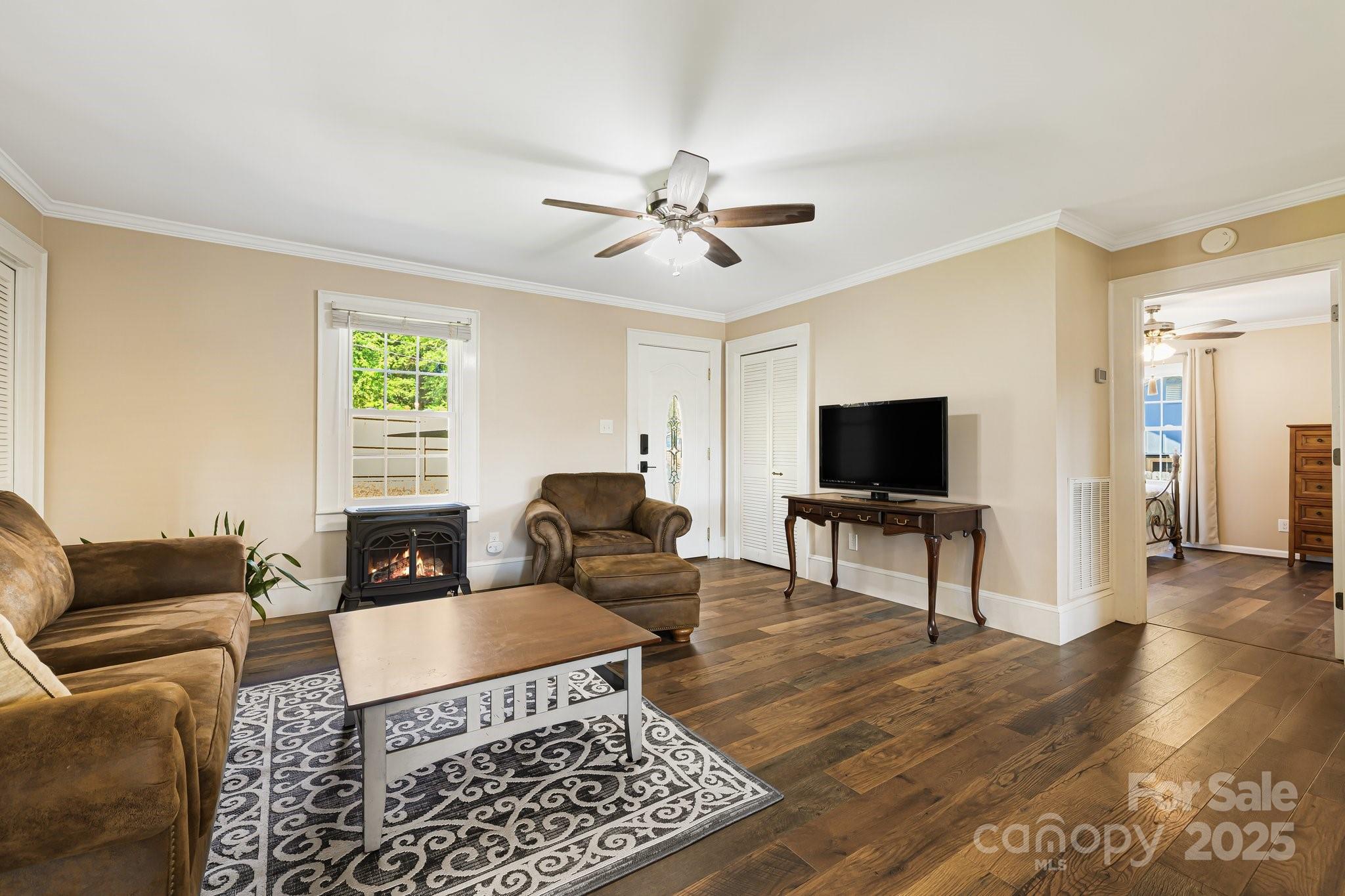 268 Oakland Road