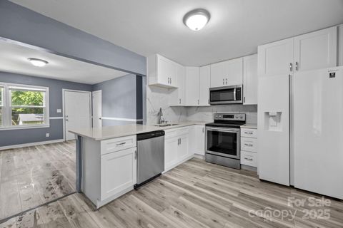 2715 Sonora Lane Charlotte NC 28208