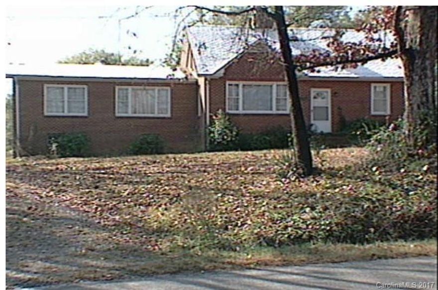 Great investment or starter home opportunity!  Cute brick ranch with quick access to I85, I77, and I485.  Tenant Occupied.  Do not disturb tenants.  Lease is month to month. Property is part of trust and sold as is.  No showings until after 2/7/17.  Seller will consider package offer with neighboring properties at 2820 Bellhaven Circle, 9901 Bellhaven Blvd (land), and 2824 Bellhaven Circle (land). Call listing agent for info.