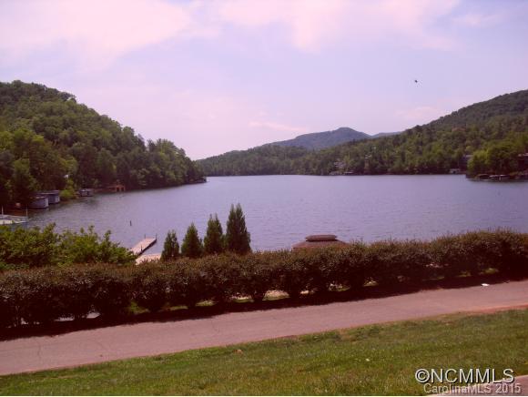 Rumbling Bald on Lake Lure - Residential