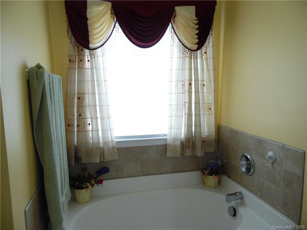 Autumn Cove At Lake Wylie - Residential