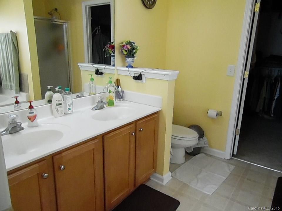 Autumn Cove At Lake Wylie - Residential