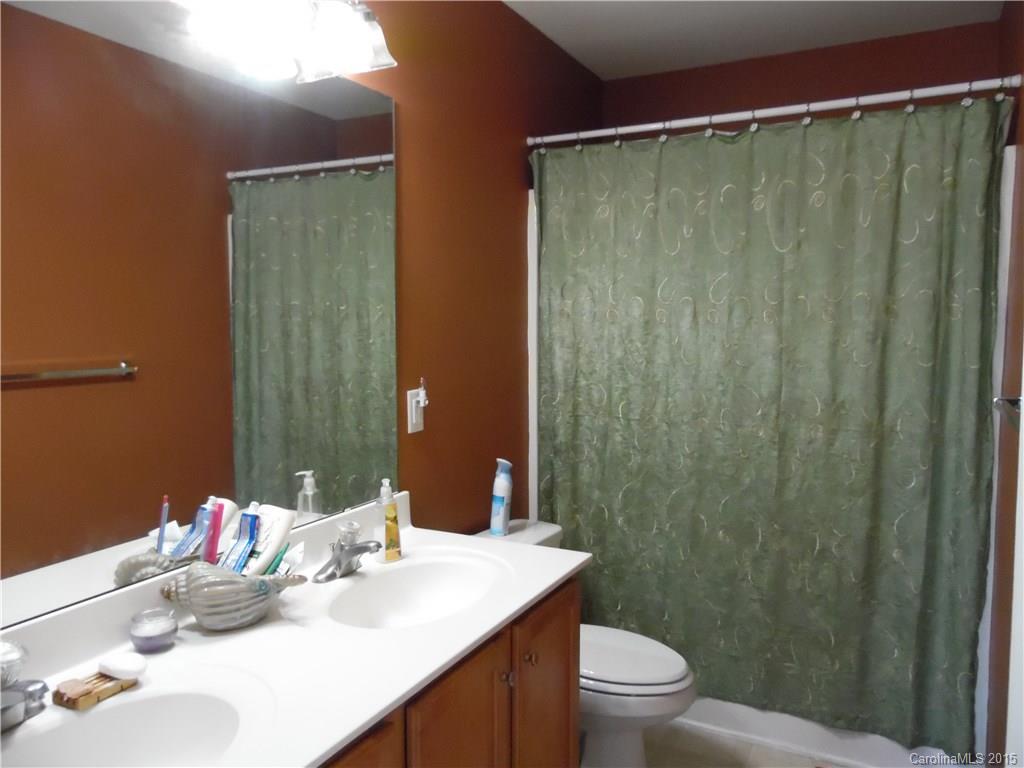 Autumn Cove At Lake Wylie - Residential