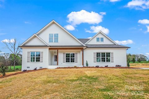 148 Beauchamp Oaks Court 7 Advance NC 27006