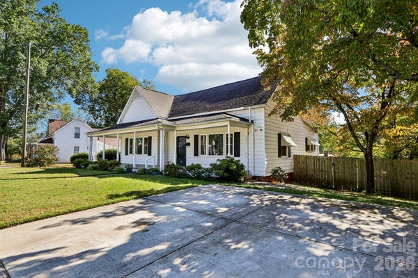 68 MEADOW AVE NE, CONCORD, NC 28025 - Image 2b37e5dd9a1d33a786a9cced704ba3d7/3509181532