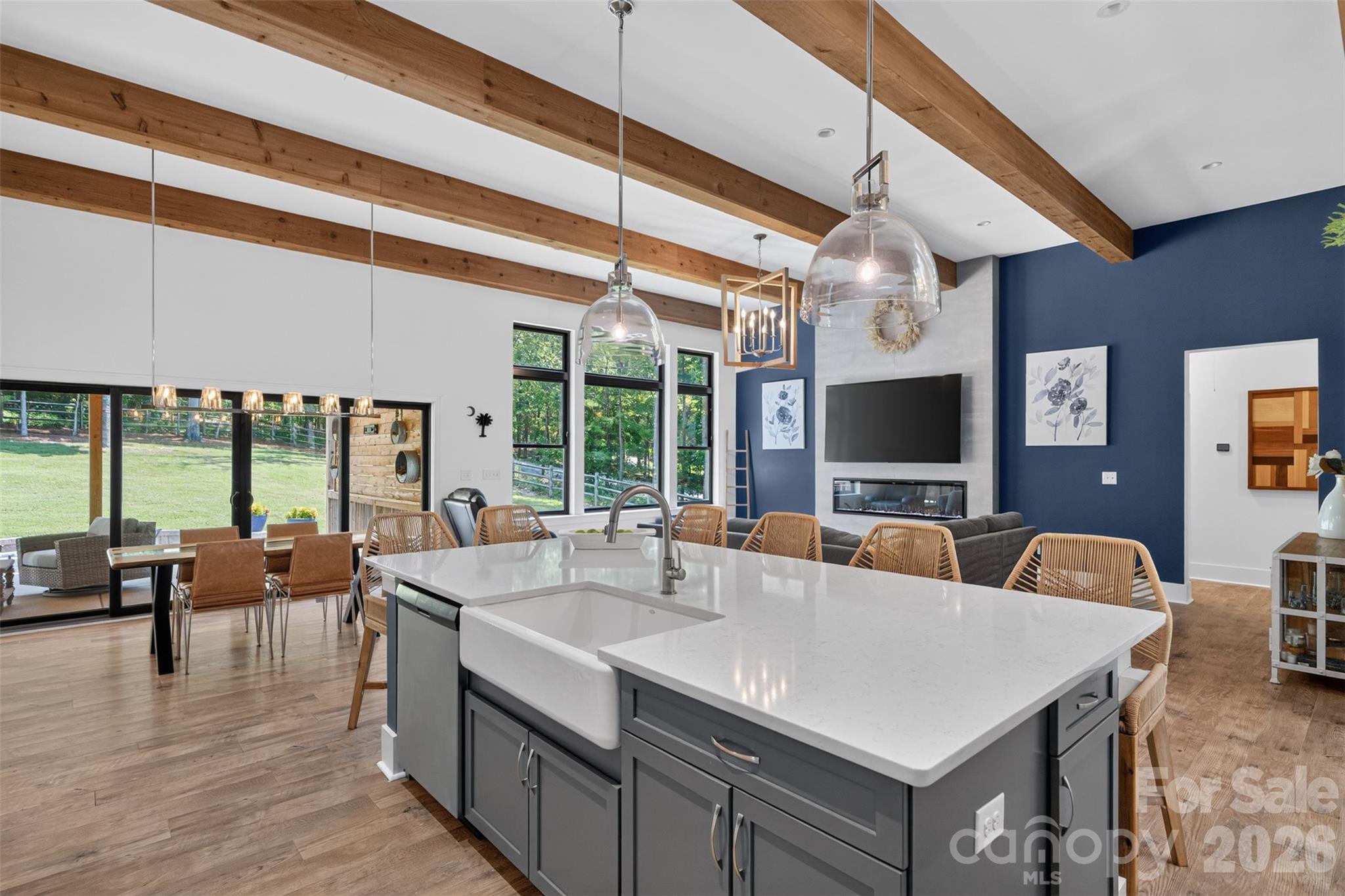 809 Woodland Forest Drive