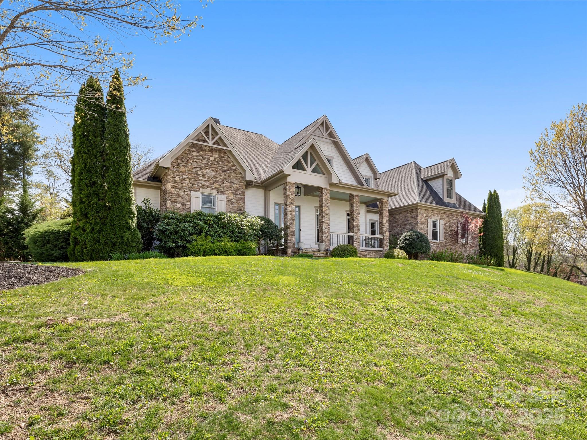 76 King Heights Drive