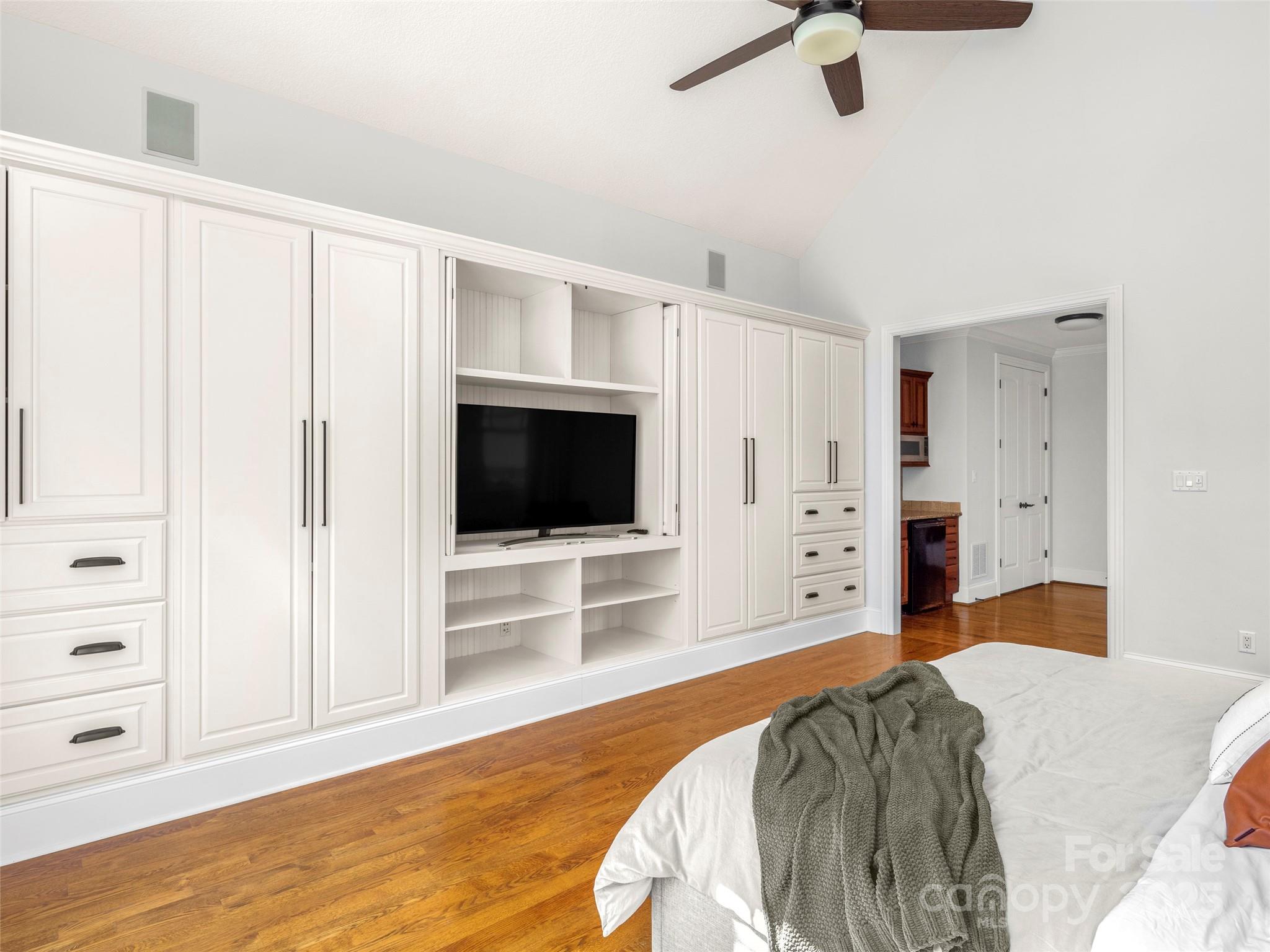 King Heights - Residential