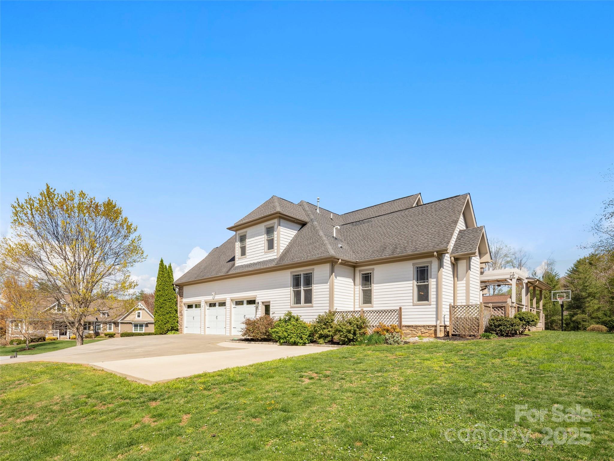 King Heights - Residential