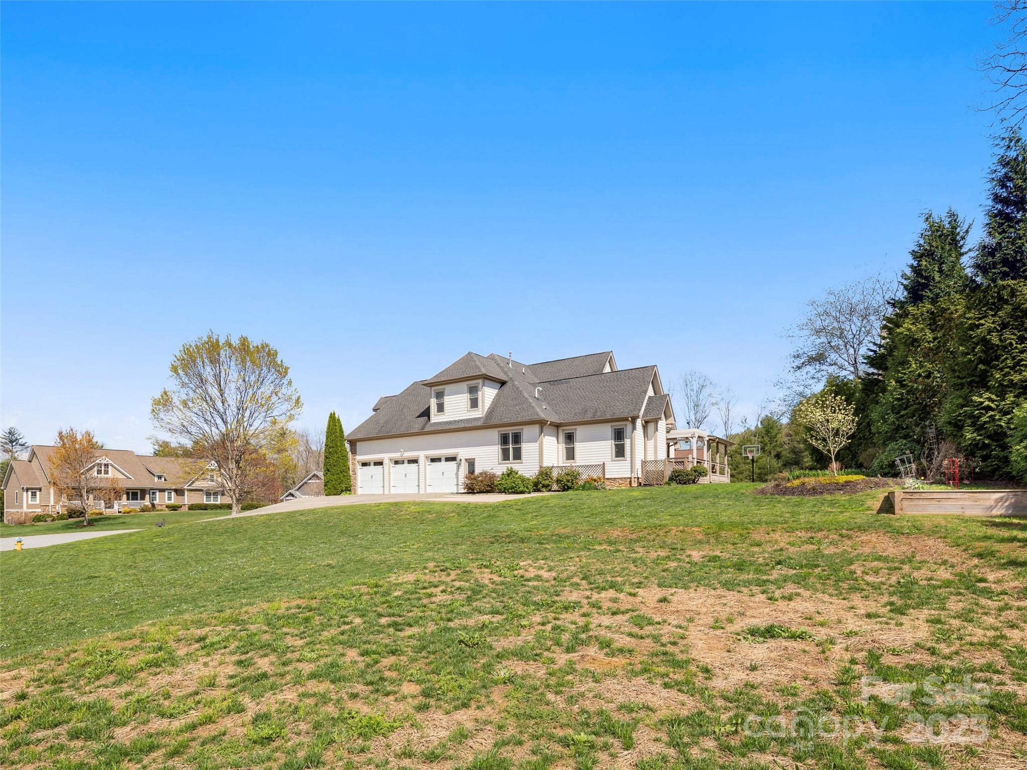 King Heights - Residential