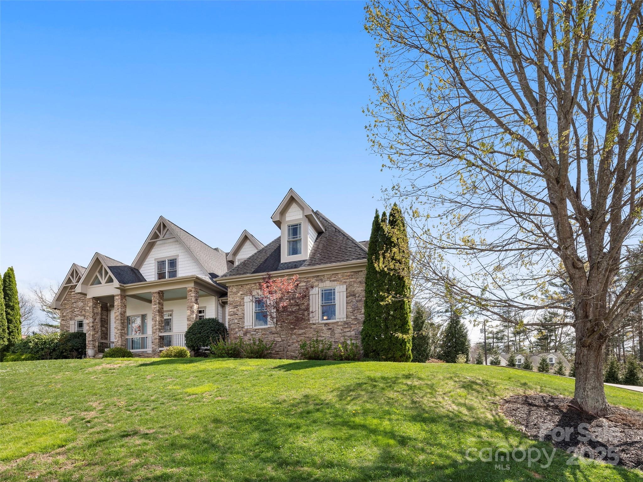 76 King Heights Drive
