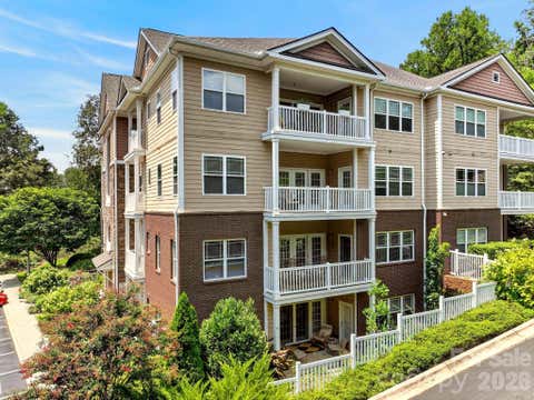 Photo of 40 Hyannis Drive #202, Asheville, NC 28804 (MLS # 4399702)