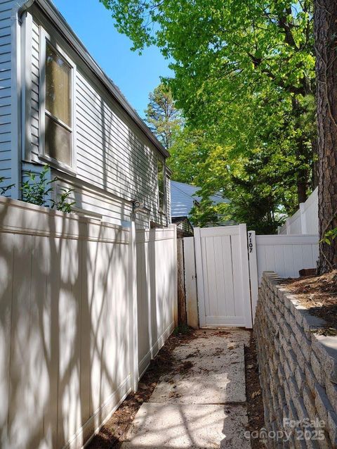 Photo of 7107 Stonington Lane, Charlotte, NC 28227 (MLS # 4265077) Photo of 7107 Stonington Lane, Charlotte, NC 28227 (MLS # 4265077)