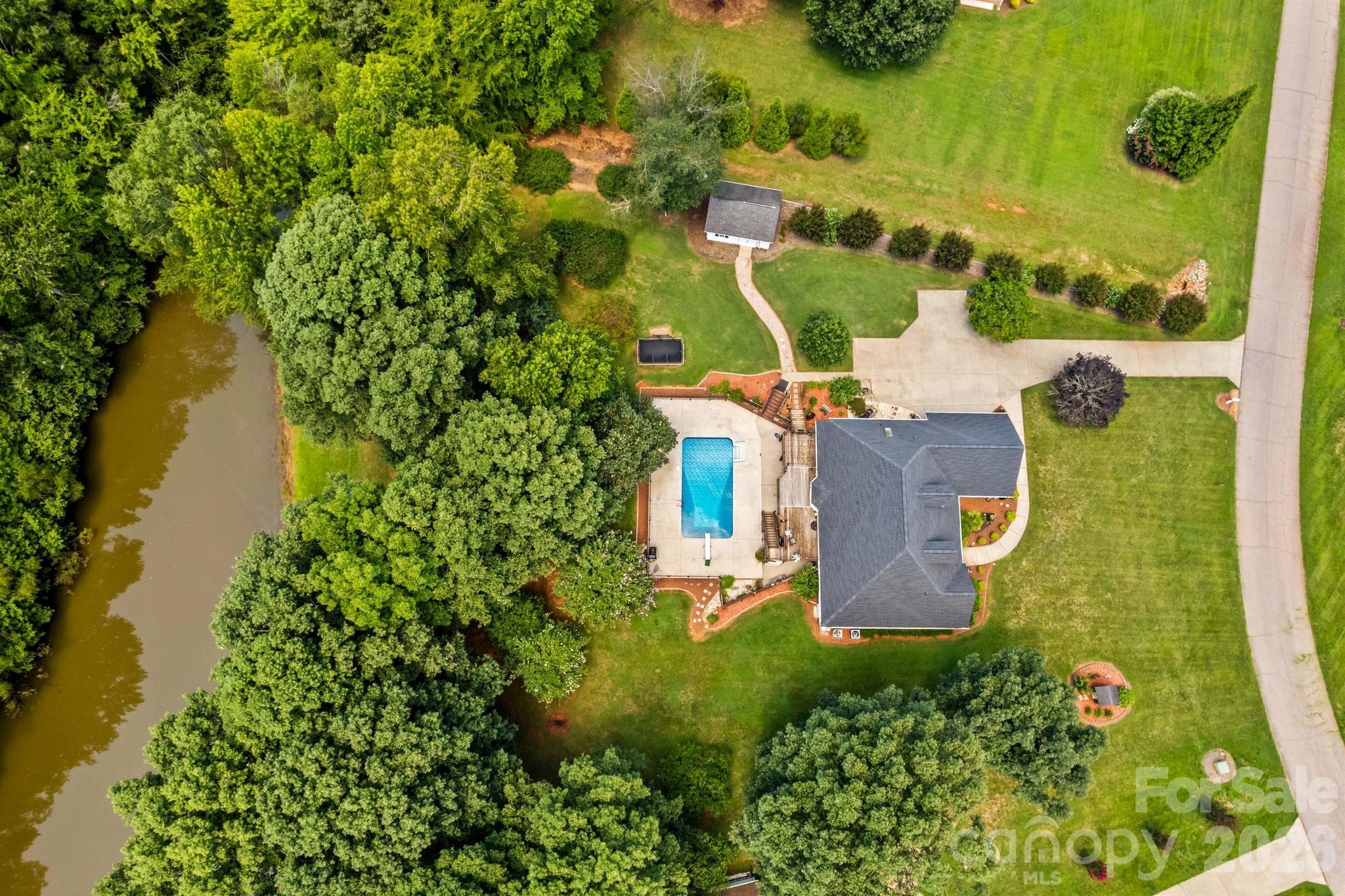 276 Falcon Crest Lane