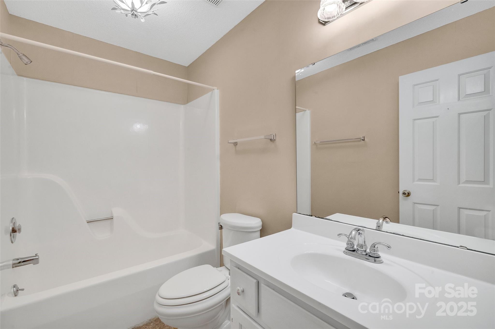 Olde Pointe - Residential