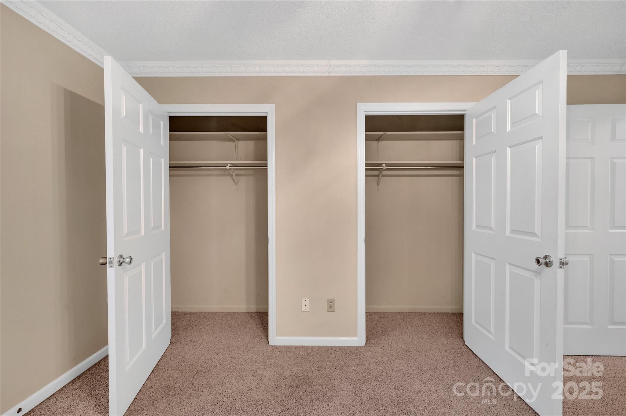 Olde Pointe - Residential