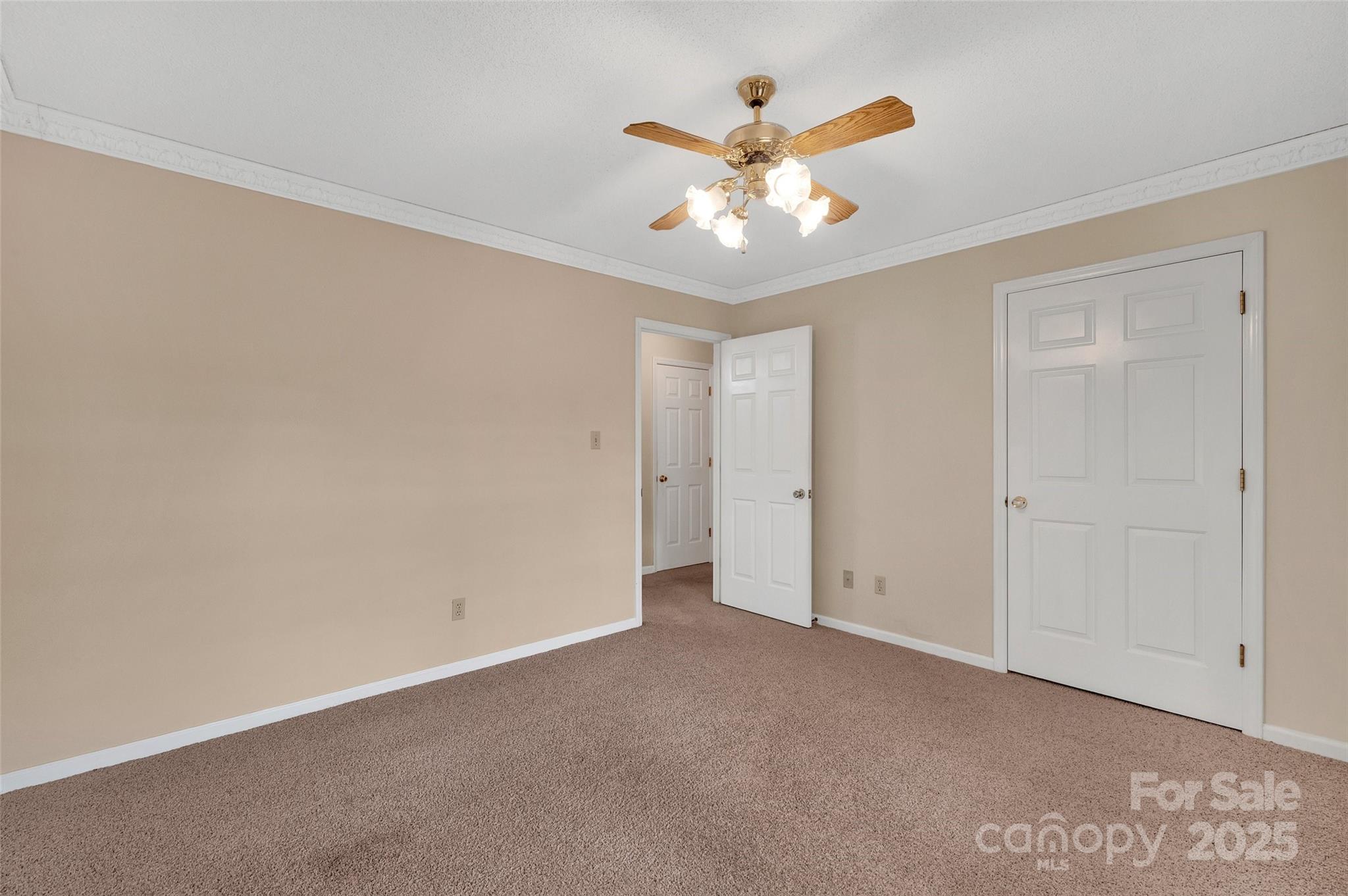 Olde Pointe - Residential