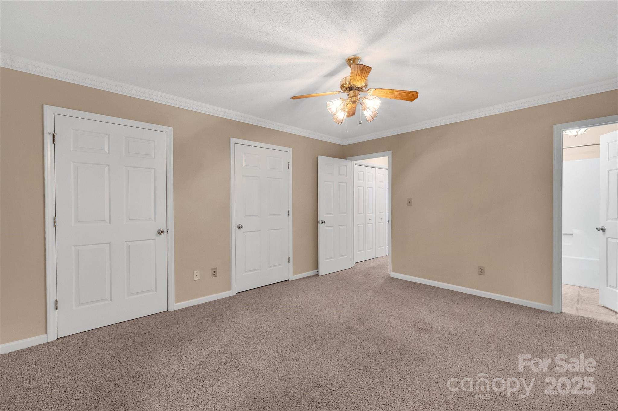 Olde Pointe - Residential