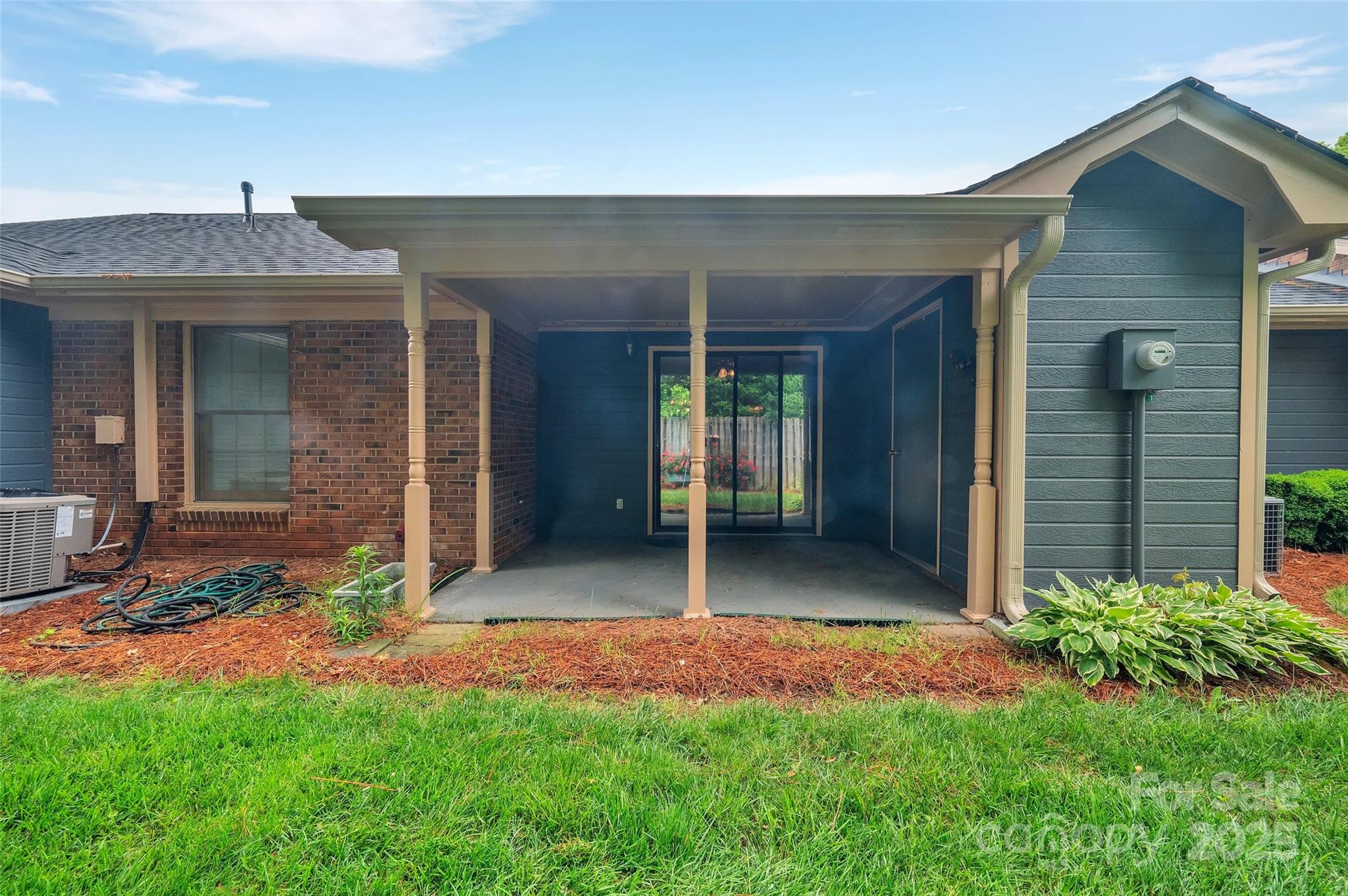 Olde Pointe - Residential