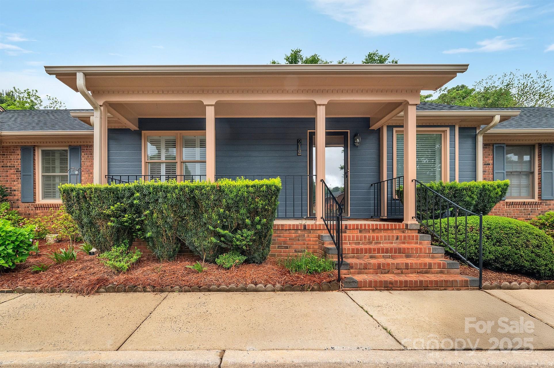 Olde Pointe - Residential