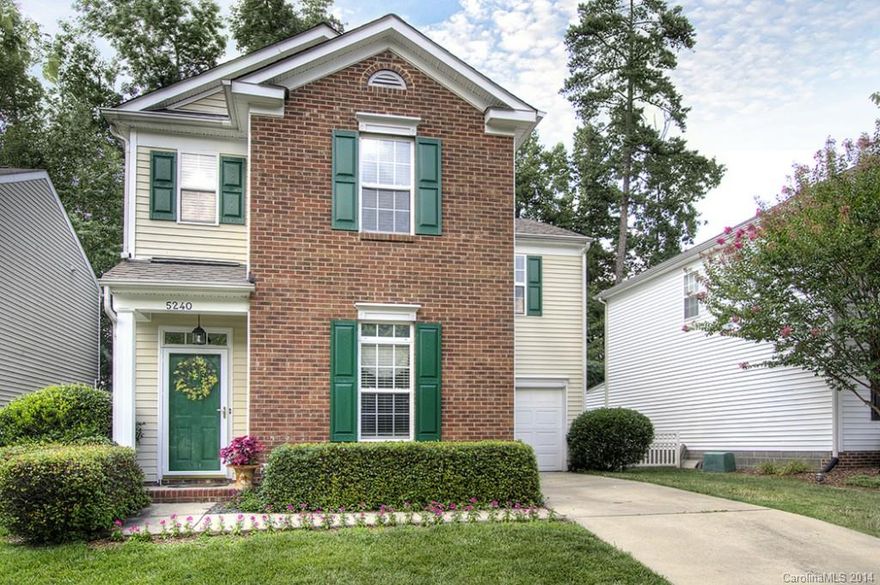 Beautiful home minutes from Uptown Charlotte w/ample storage! Renovated kitchen with granite counters, rich cabinetry and stainless steel appliances. New roof in 2010 & freshly painted shutters & front door; house was just pressure washed. HVAC has been serviced twice a year since owner has lived in this home. Walk in closets in every bedroom! 3 bdrm + loft floorplan is highly desirable. Mature landscape with in ground irrigation system. Close to Cotswold shops, Southpark & Uptown Charlotte!