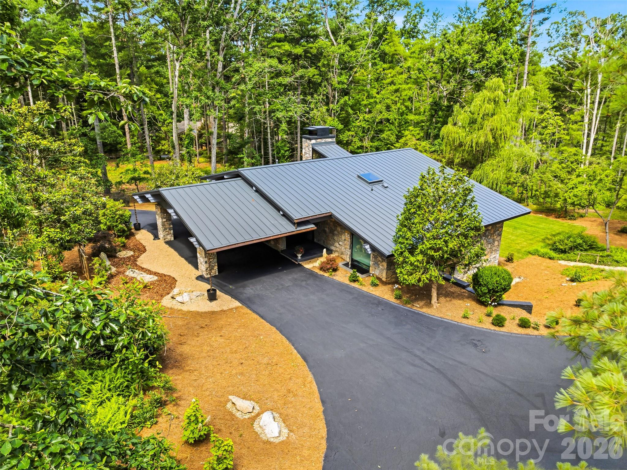 3 Holly Hill Road
