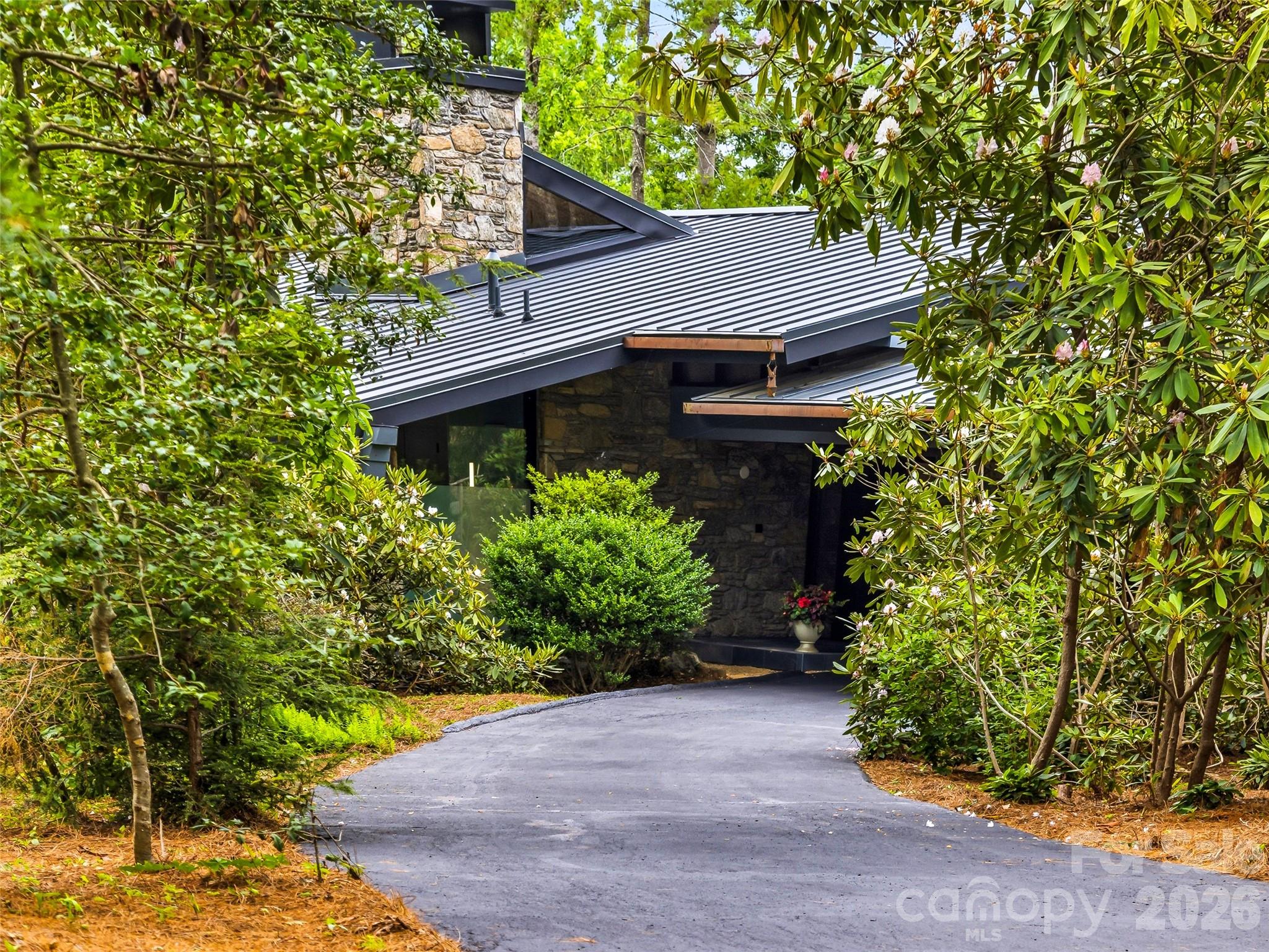 3 Holly Hill Road