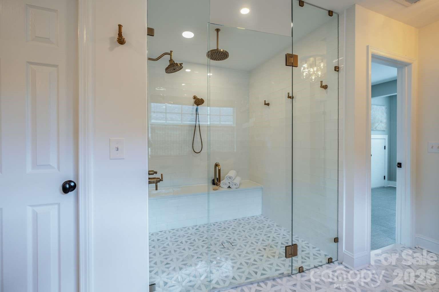 Hunter Oaks - Residential