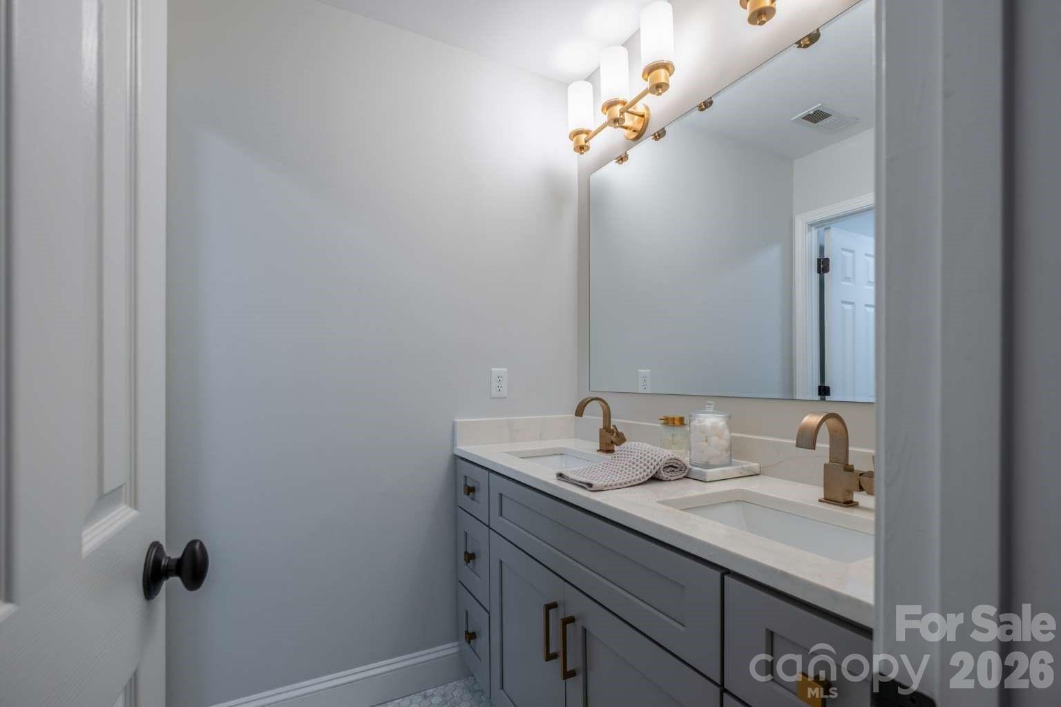 Hunter Oaks - Residential