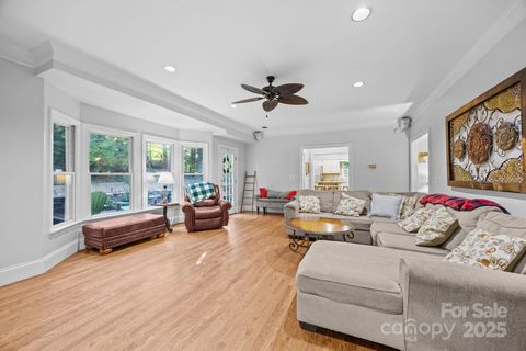 5 Silverstone Drive Asheville NC 28805