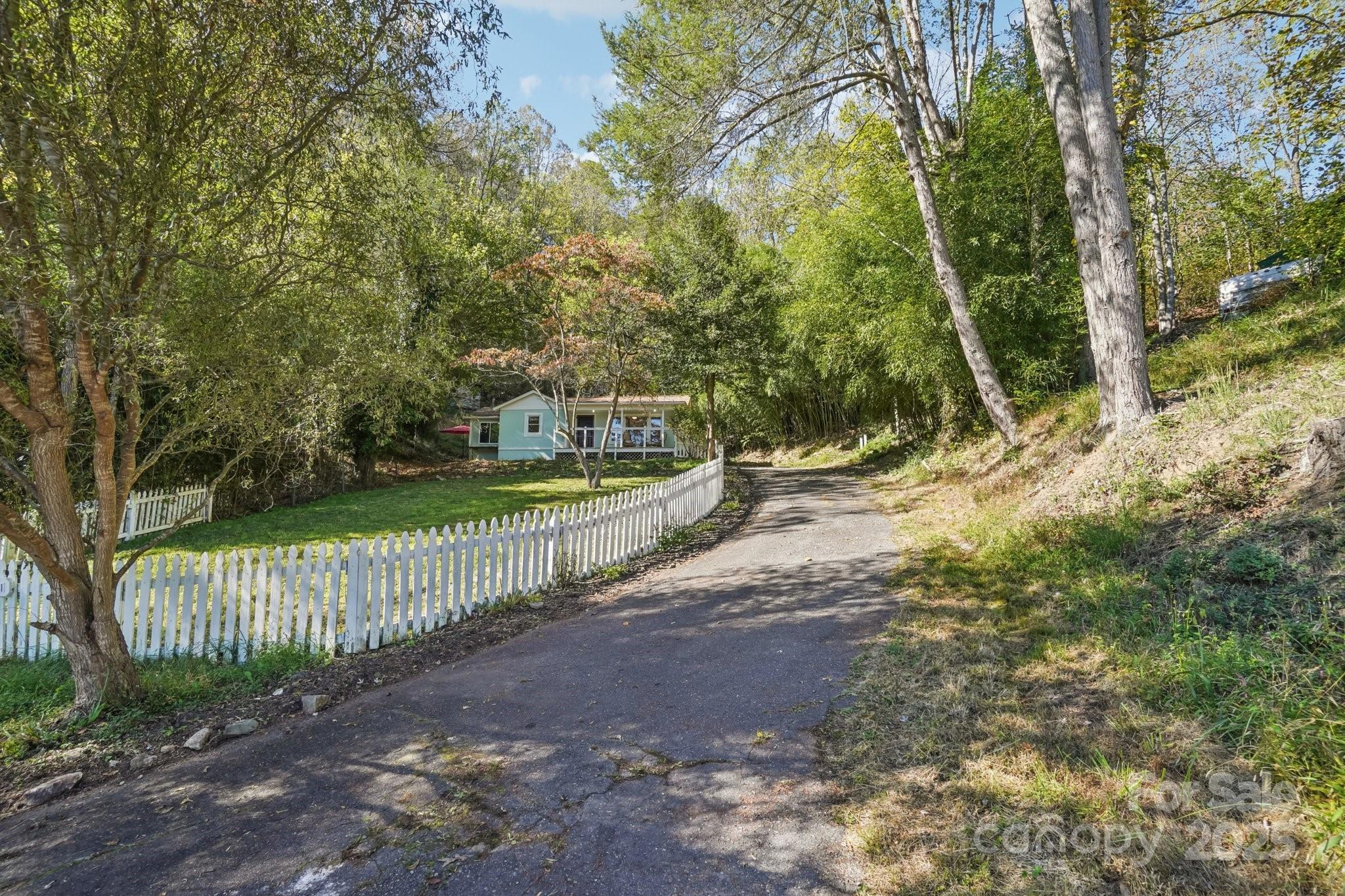 11 Ramsey Road