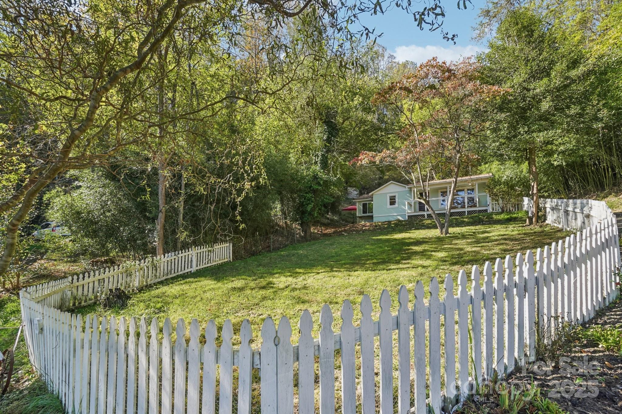 11 Ramsey Road