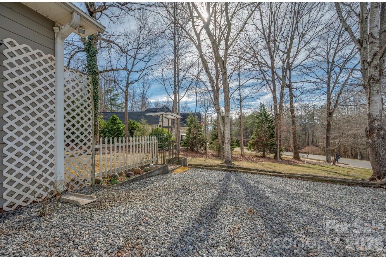 523 Shepherds Creek Circle